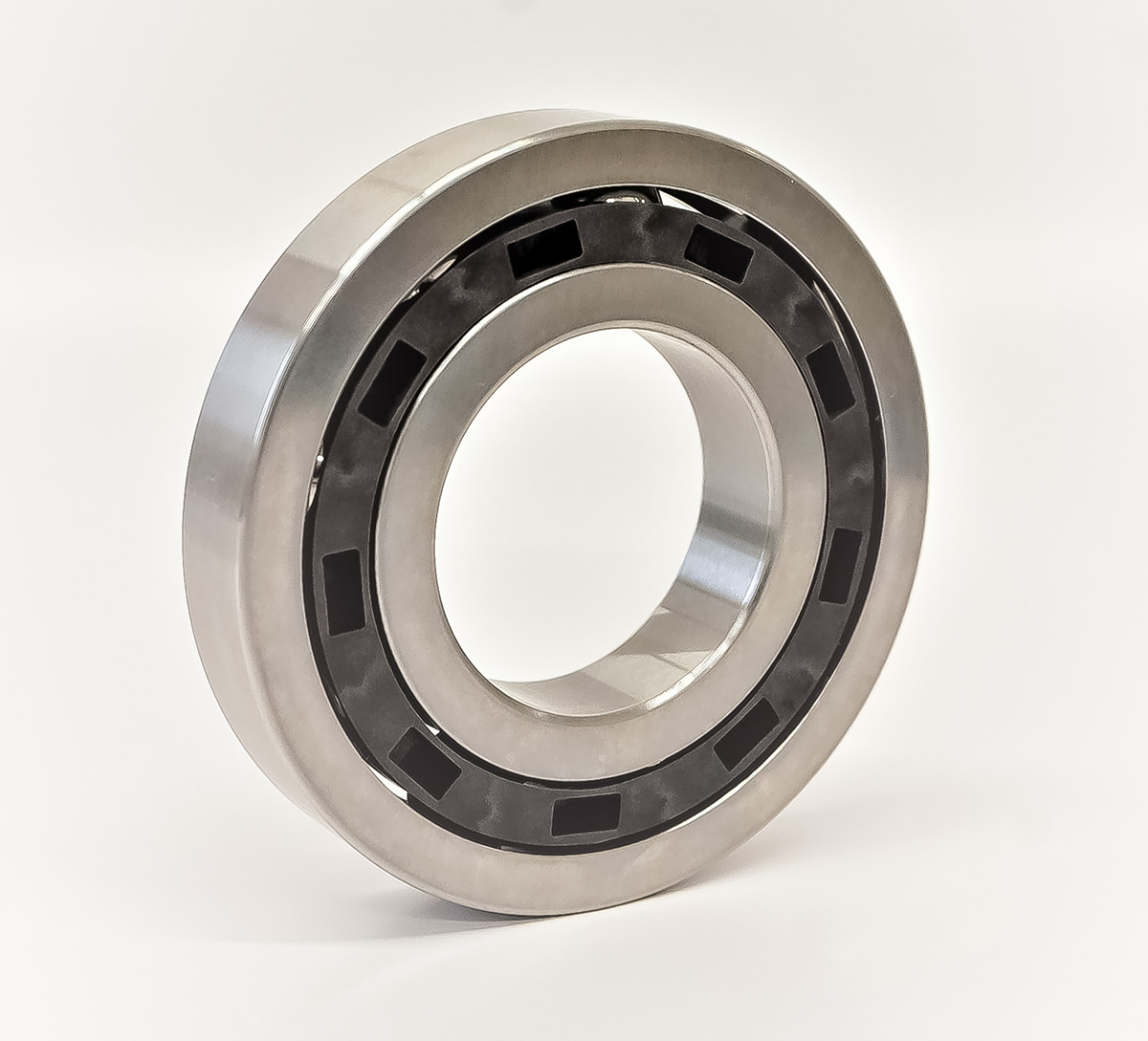 Fig.2　Compact, lightweight deep groove ball bearing