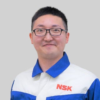 本郷 康貴
