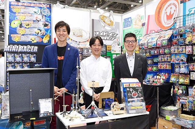 NSK develops gyroscope toy with precision bearing technology