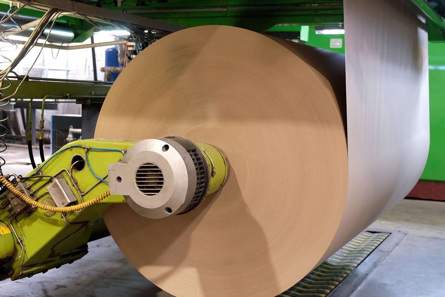 Manufacture of corrugated paper and containers of paper and paperboard. Corrugated unit for the production of 2 -, 3-and 5-layer corrugated cardboard. Corrugated packaging production line.