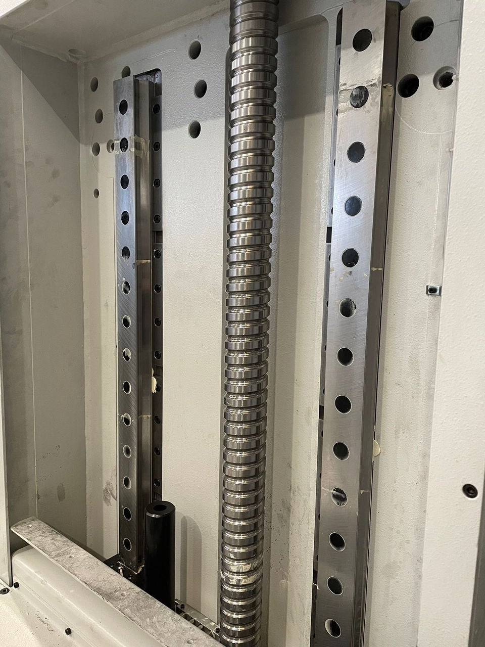 CON_IMSA-Machine_ZSS-BS-NSK.jpg NSK ZSS series ground ball screws