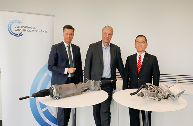 (from left) Thomas Schmall, Dr. Stefan Sommer, and Masatada Fumoto