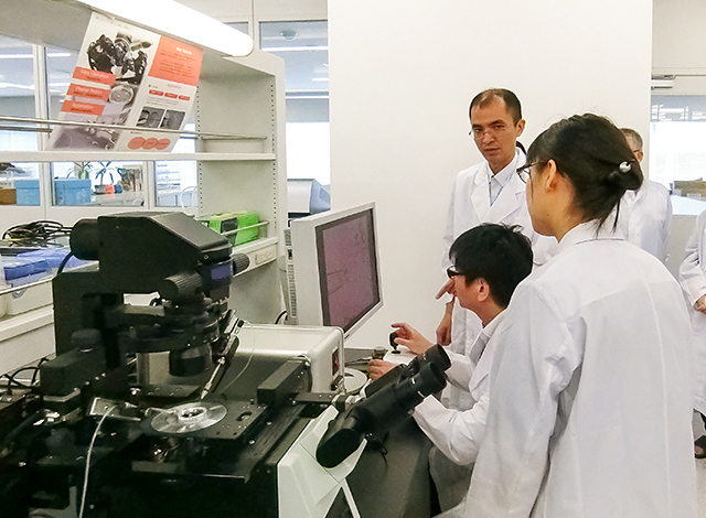 Demonstrating the NSK Manipulator System