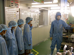 親子工場見学会の様子