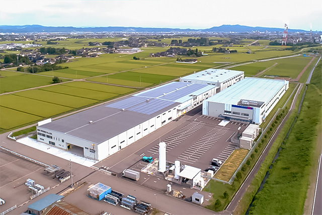 竣工したNSK富山の新棟